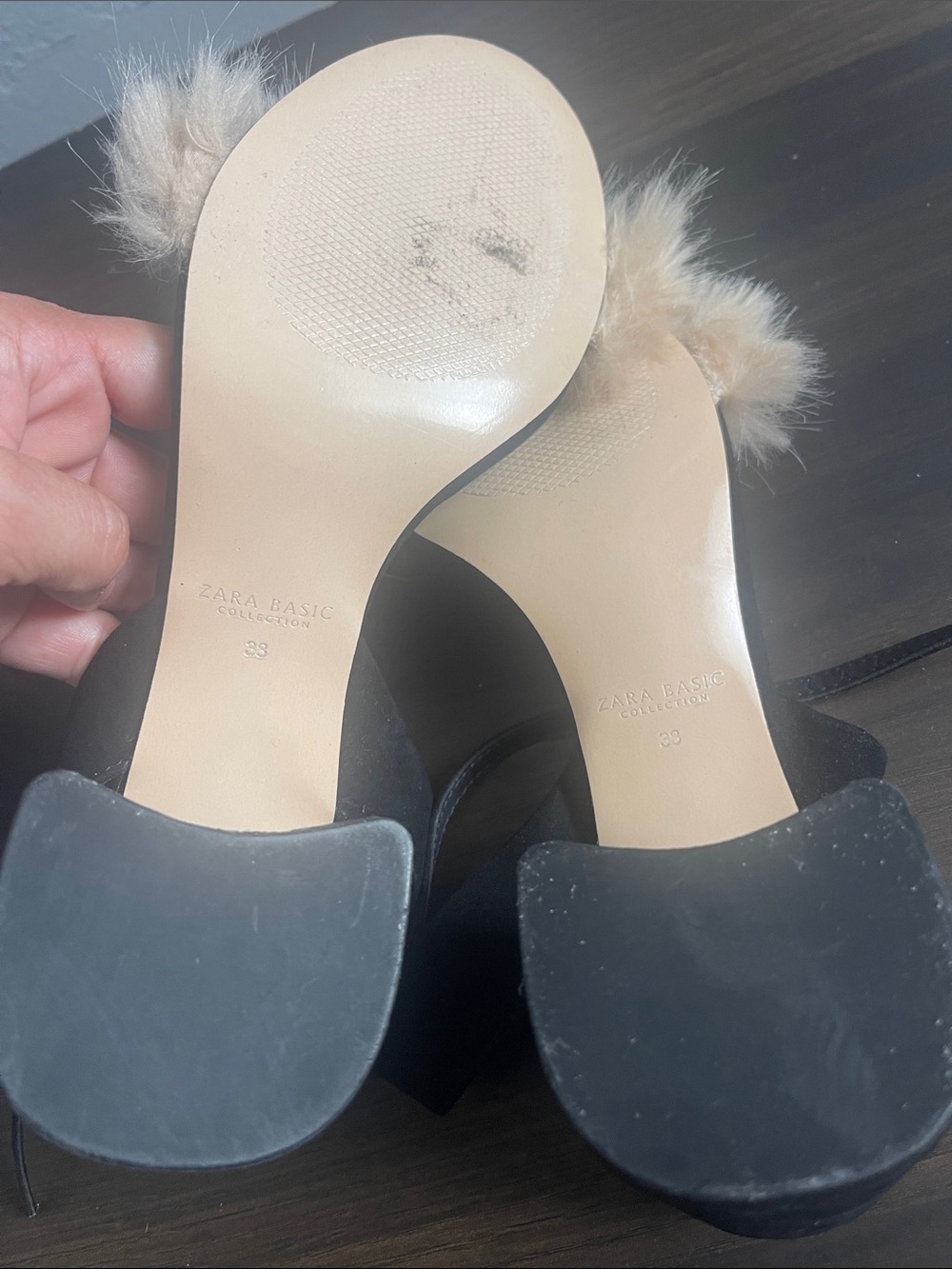 Zara Black Block Heel Sandals with Beige Fur Accent - Picture 3 of 4
